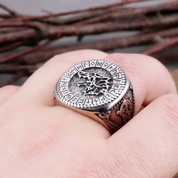 Titan Ring – Bild 4